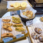 用户对于MILK IN BREAD的评论图