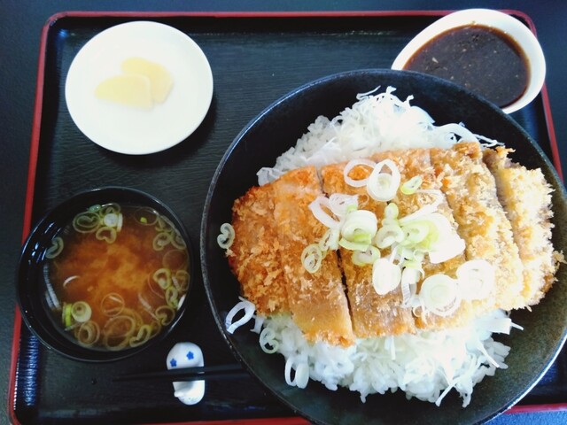 用户对于サンドギー食堂的评论高清图