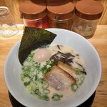User's review image for 博多とんこつらーめん 一心堂