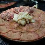 用户对于広尾 焼肉 暴飲暴食的评论图