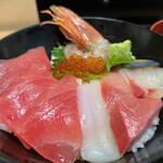 用户对于海鮮丼の駅前 阪神梅田店的评论图