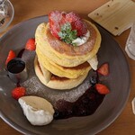 用戶對於EVERYONEs CAFE的評論圖