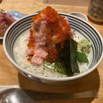 用戶對於日本橋海鮮丼 つじ半 ミッドタウン店的評論圖