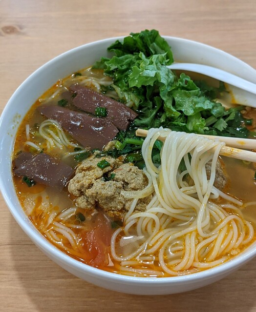 用户对于HUONG QUE的评论高清图