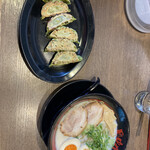 User's review image for ラーメン 田中九商店 平等院店