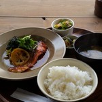 用户对于パン ドゥ ジュジュ的评论图