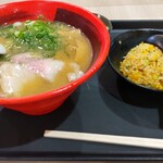 用戶對於ラーメン 横綱 みのおキューズモール店的評論圖