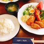 用户对于カフェ ド セジン的评论图