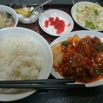 用戶對於食之源的評論圖