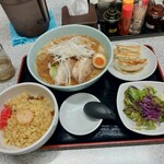 用户对于北海らーめん 札幌駅前店的评论图