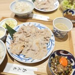 User's review image for あんちすてーき とろろ麦めし 豚丸
