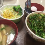用戶對於すき家 潮見店的評論圖