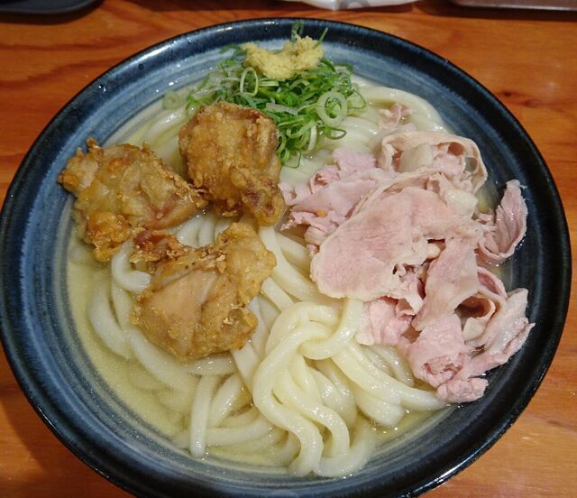 用戶對於自家製さぬきうどんと肉 新橋甚三的評論高清圖