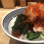 用戶對於日本橋海鮮丼 つじ半 ミッドタウン店的評論圖