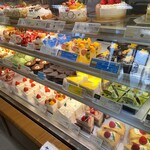 用户对于シャトレーゼ 旭川ツインハープ店的评论图