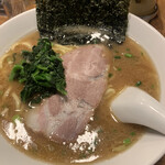 User's review image for 神楽坂家系ラーメン モンタナ