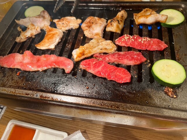 用户对于焼肉ぴりか的评论高清图