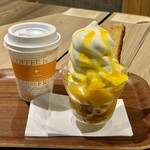 User's review image for 三日月屋 CAFE 福岡空港店