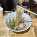 用戶對於自家製さぬきうどんと肉 新橋甚三的評論圖