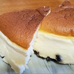 User's review image for りくろーおじさんの店 新幹線改札内店