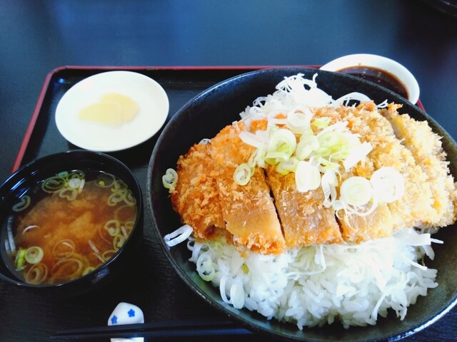 用户对于サンドギー食堂的评论高清图