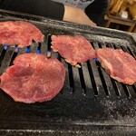 用戶對於焼肉亀田的評論圖