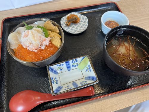 用戶對於朝市お食事処 山三 道下商店的評論圖