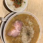 User's review image for 背脂ラーメン チャッチャ亭
