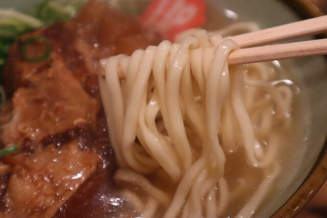 用户对于みやぶたと沖縄料理 沖炭的评论图