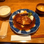 用户对于山本のハンバーグ 自由が丘的评论图