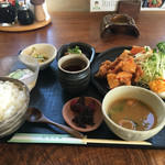 用户对于お食事処 としぶん的评论图