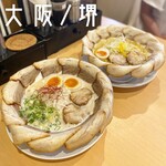 User's review image for 泡系しおとんこつラーメン べらしお 総本店