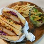 用戶對於淡路坂珈琲 お茶の水店的評論圖