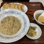 用户对于ぎょうざの満洲 中野南口店的评论图