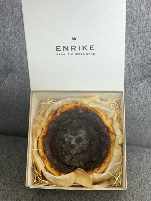 User's recommendation image for BASQUE CHEESE CAKE ENRIKE