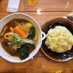 用户对于スープカレー トムトムキキル的评论图