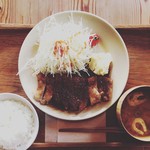 用户对于オンザテーブル的评论图