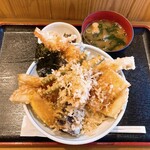 用户对于まことや的评论图