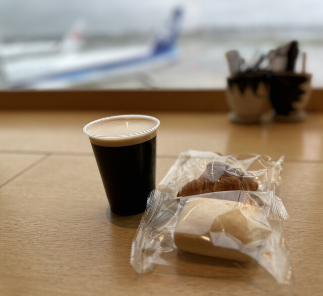 用戶對於TSUTAYA BOOKSTORE CAFE LOUNGE 福岡空港店的評論高清圖