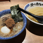 用户对于麺や兼虎 博多デイトス店的评论图