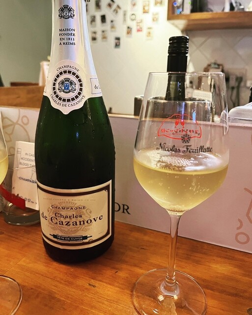 User's recommendation image for スタンドシャン食 TOKYO恵比寿 Champagne & GYOZA BAR