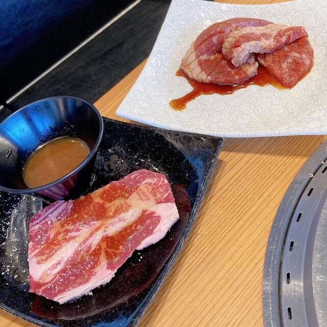 用戶對於幸せの焼肉食べ放題 かみむら牧場 堺もず泉北1号線店的評論高清圖