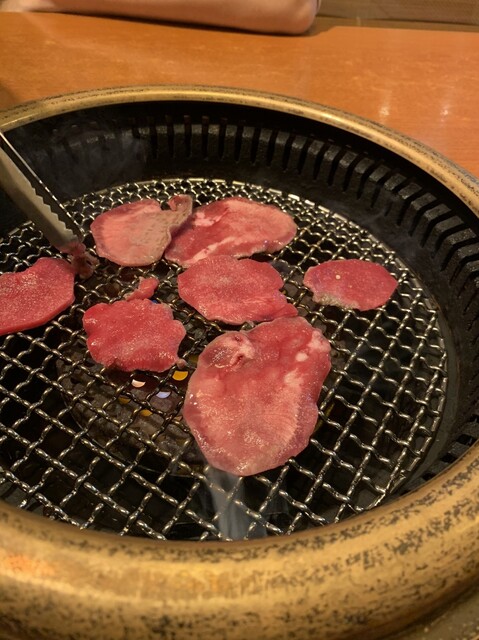 用户对于焼肉 牛々亭的评论高清图
