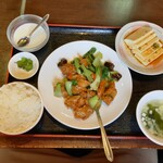 用户对于台湾料理 味源 忠和店的评论图