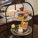 User's review image for パティスリー カフェ ロール