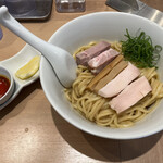 用户对于らぁ麺 はやし田 赤羽店的评论图