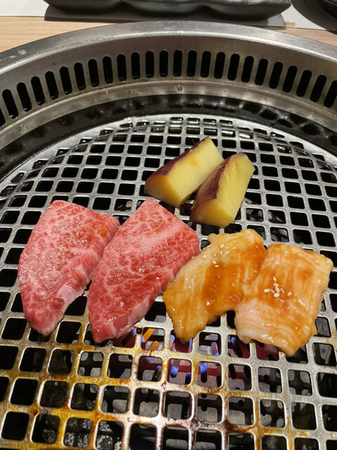 用戶對於近江うし 焼肉 にくTATSU 青山本店的評論高清圖