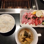 用户对于リブランド的评论图