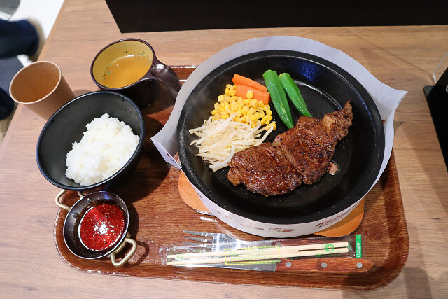 用戶對於M-1 STEAK的評論圖