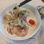 用户对于鶏白湯そば 燠的评论图